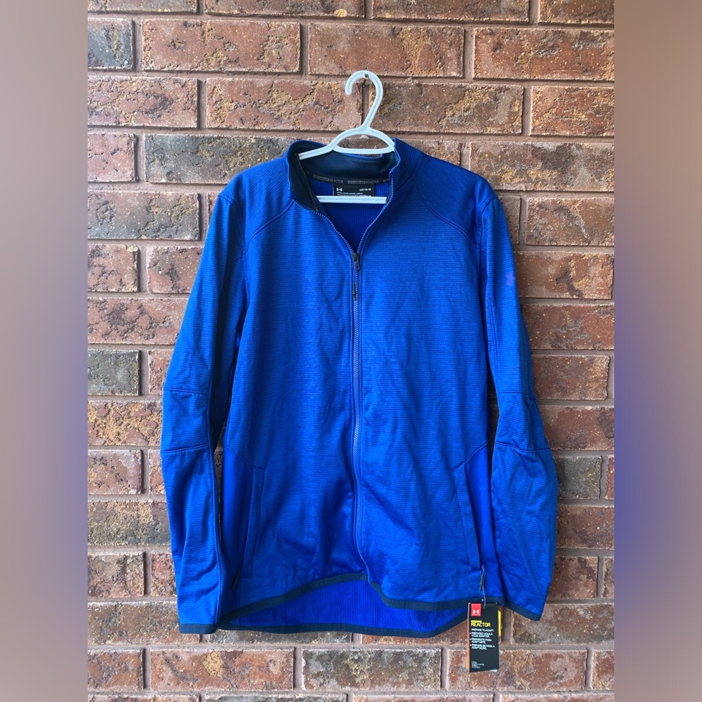 NWT UNDER ARMOUR SWEATER